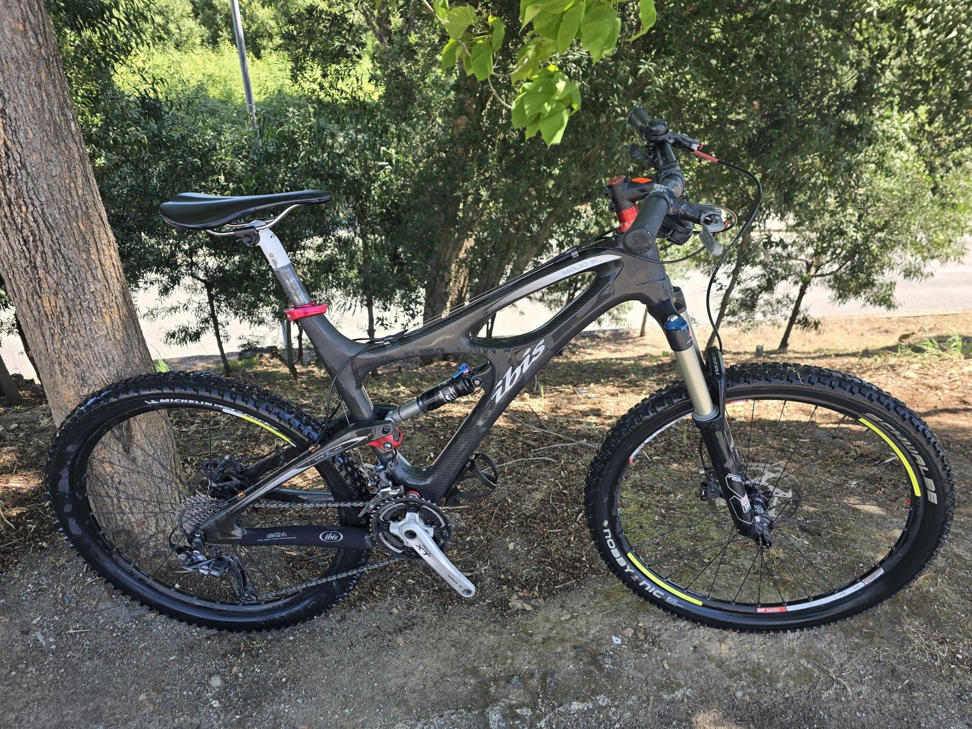 Btt carbono suspensao total batataa