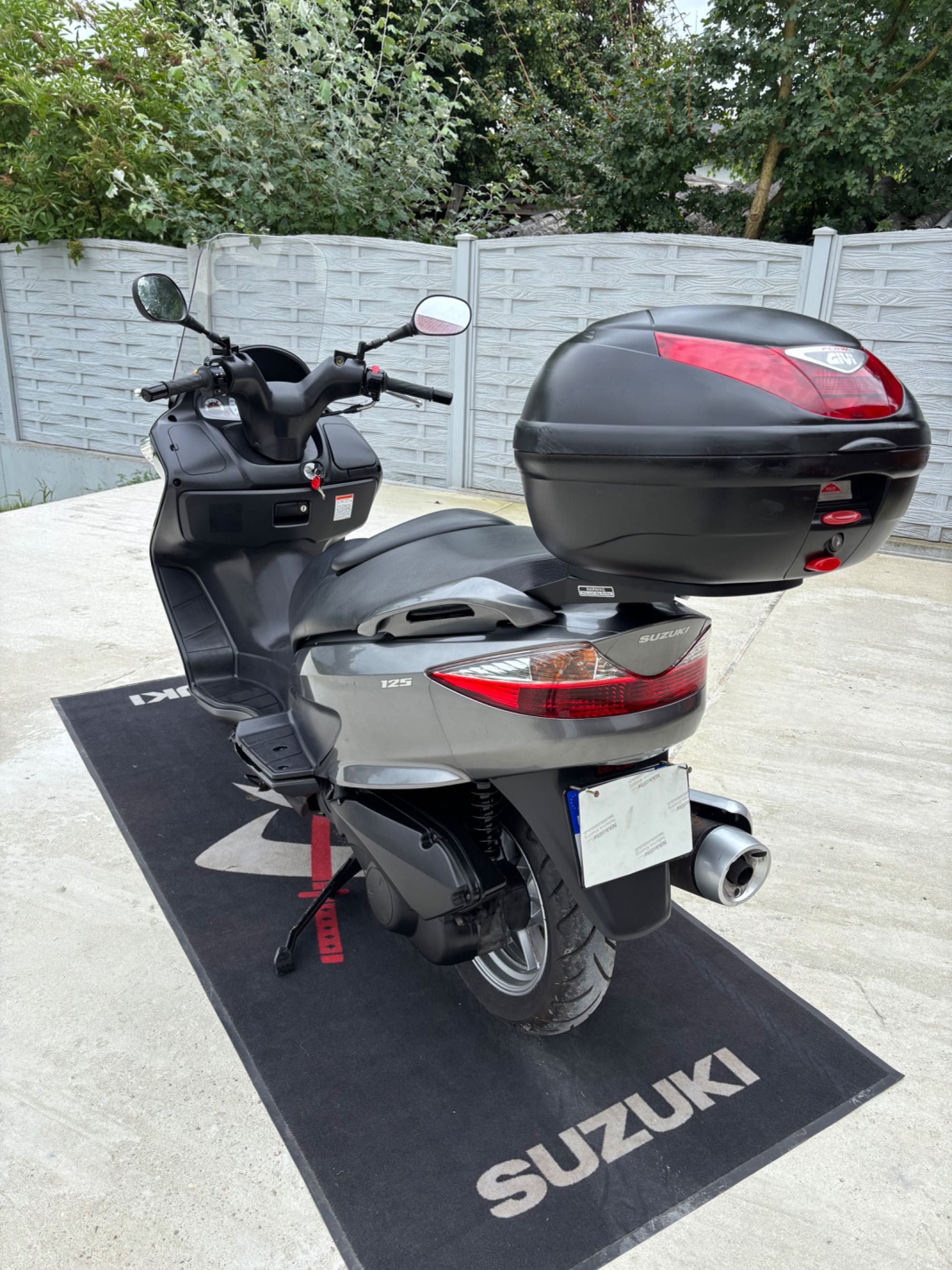 Suzuki Burgman 125