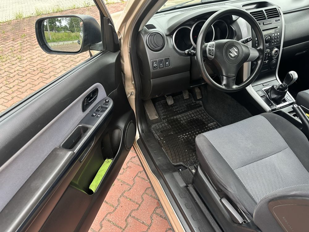 Suzuki Grand  Vitara 1.6 Igła !! Maly przebieg !