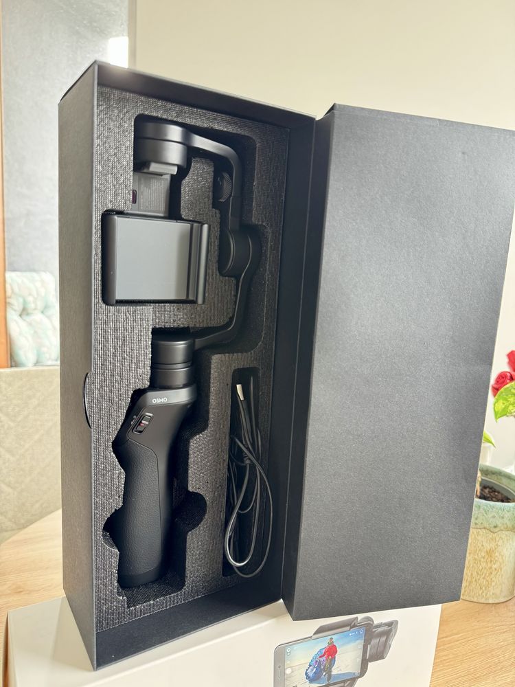 NOWY! DJI Osmo Mobile 1 (ZM01) - Gimbal + 3 baterie (2 GRATIS!)