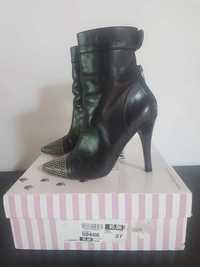 Botins Lovely Pepa