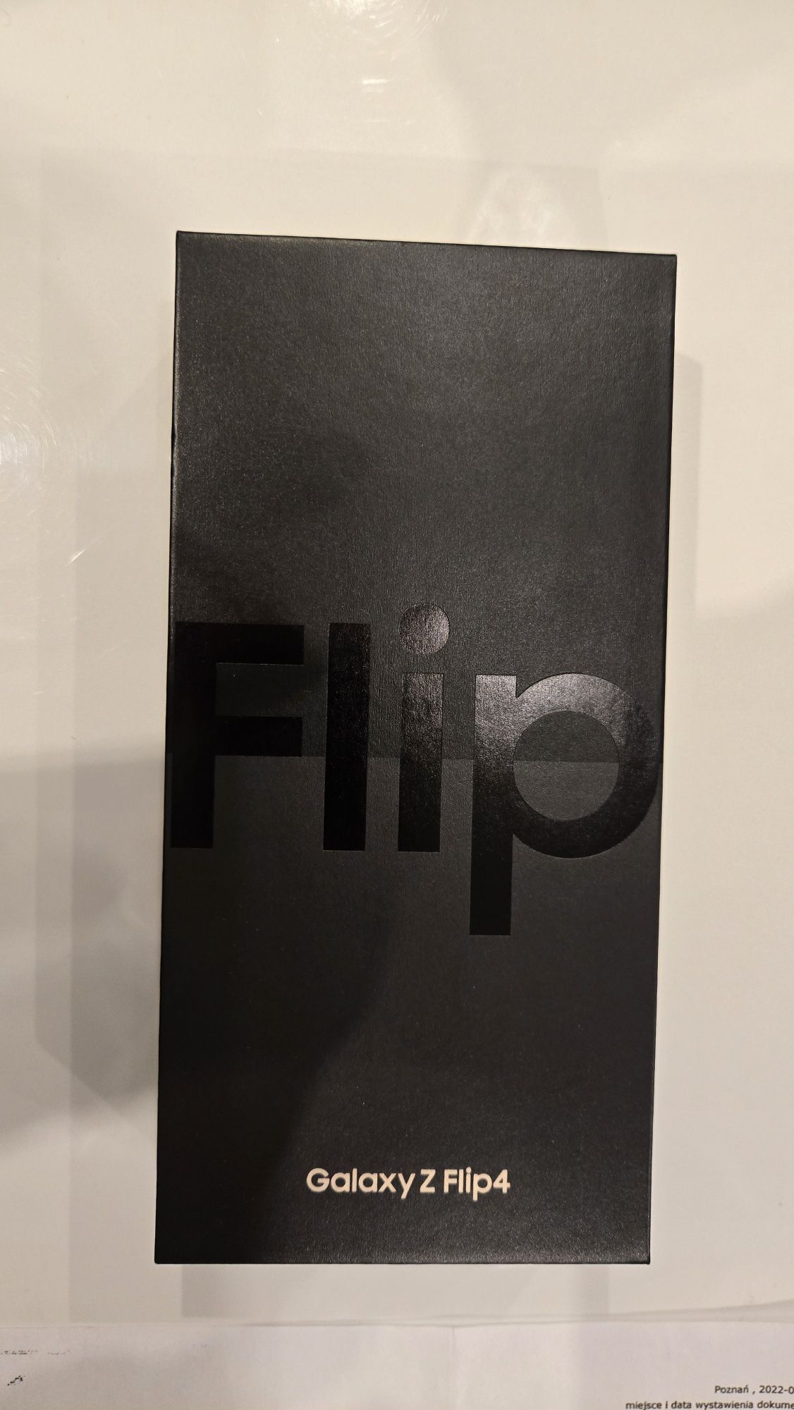 Samsung Galaxy Flip 4- jak nowy