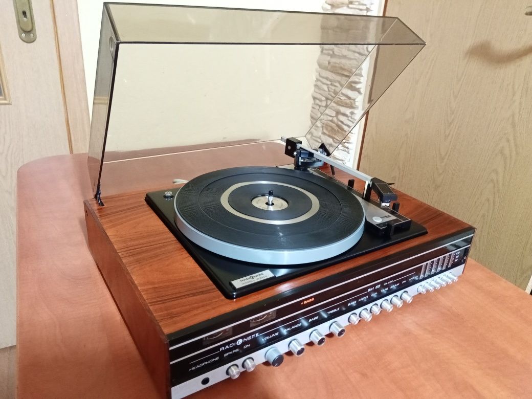 " Gramofon RADIO NETTE " Tandberg