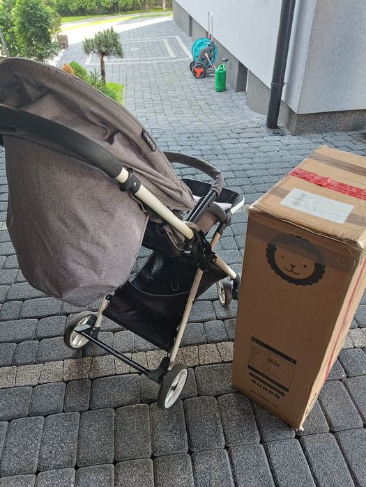 Wózek spacerowy Lionelo