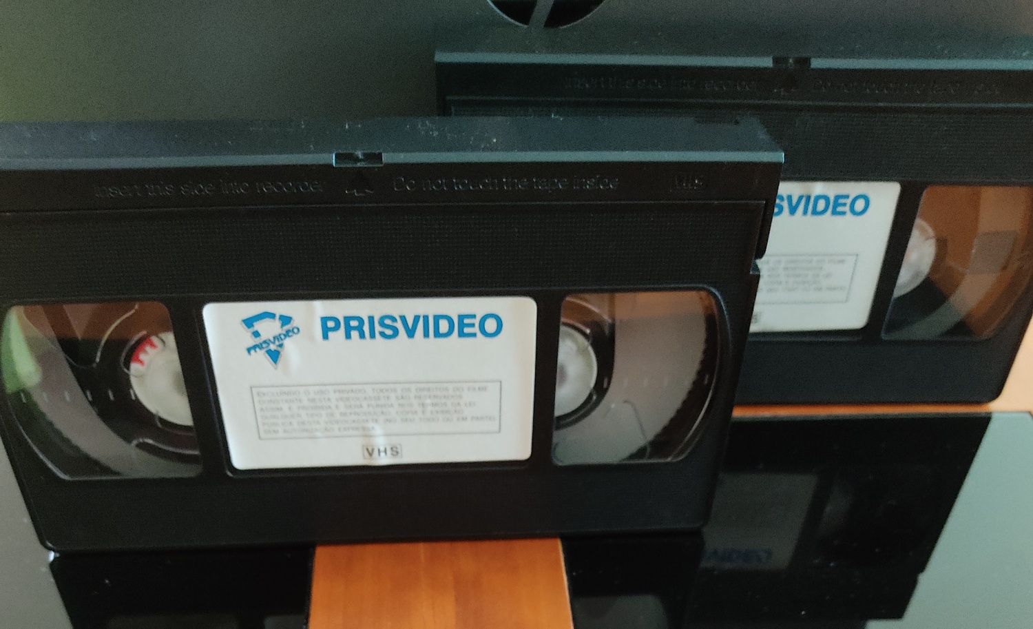 Duas cassetes VHS Pokémon