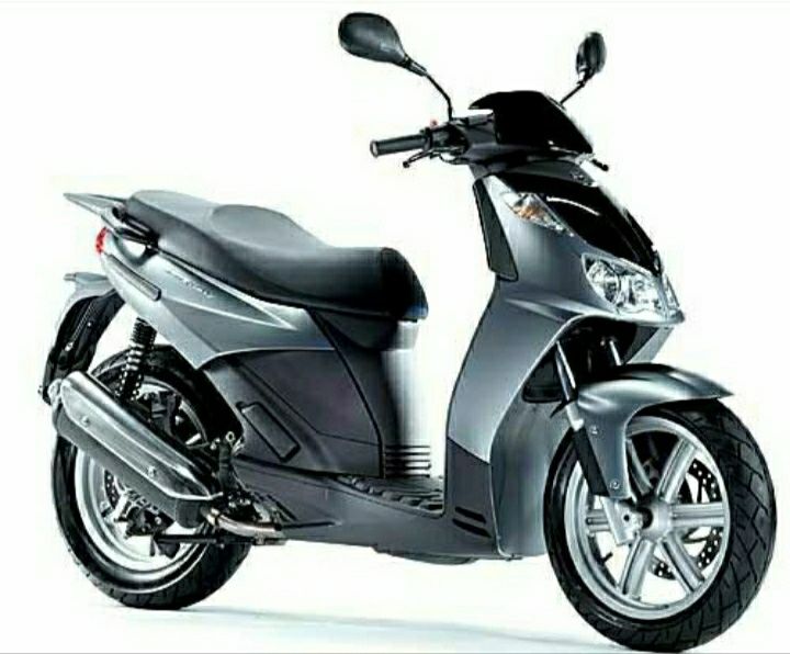 Мотороллер Aprilia SportCity 125