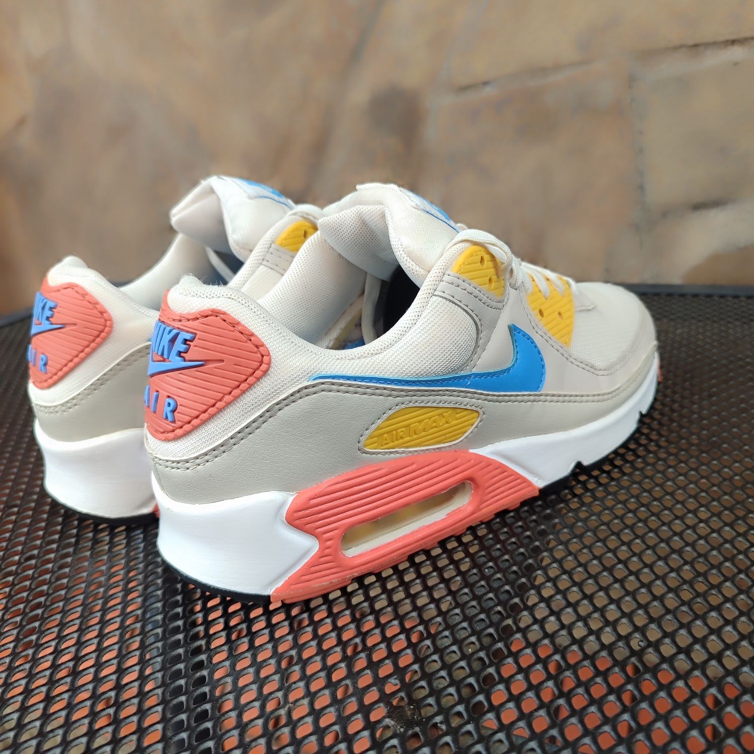 Кроссовки Nike Air Max 40 размер (оригинал)
