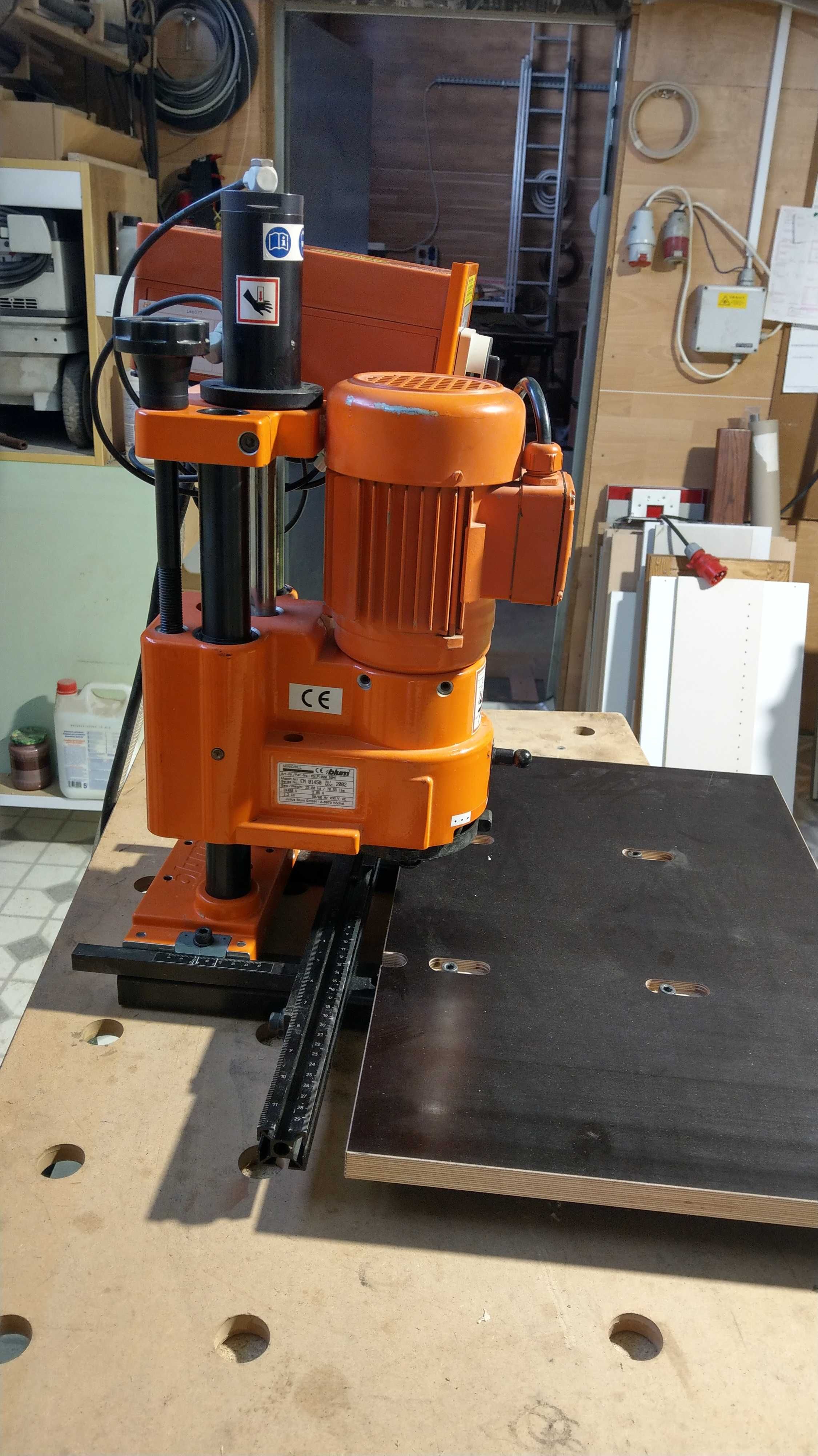 Wiertarka pod zawiasy Blum Minidrill