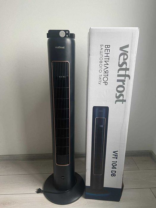 Вентилятор підлоговий Vestfrost VFT104DB з коробкою і пультом