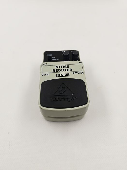 Ефект-педаль Behringer NR300 Noise Reducer (2320)