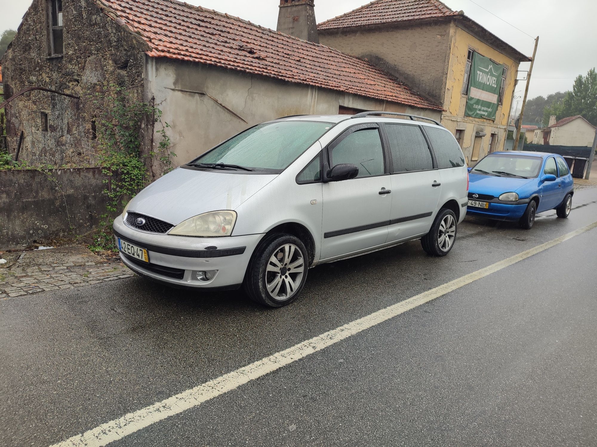 Ford Galaxy 1.9TDi 115cv 6 velocidades aceito troca