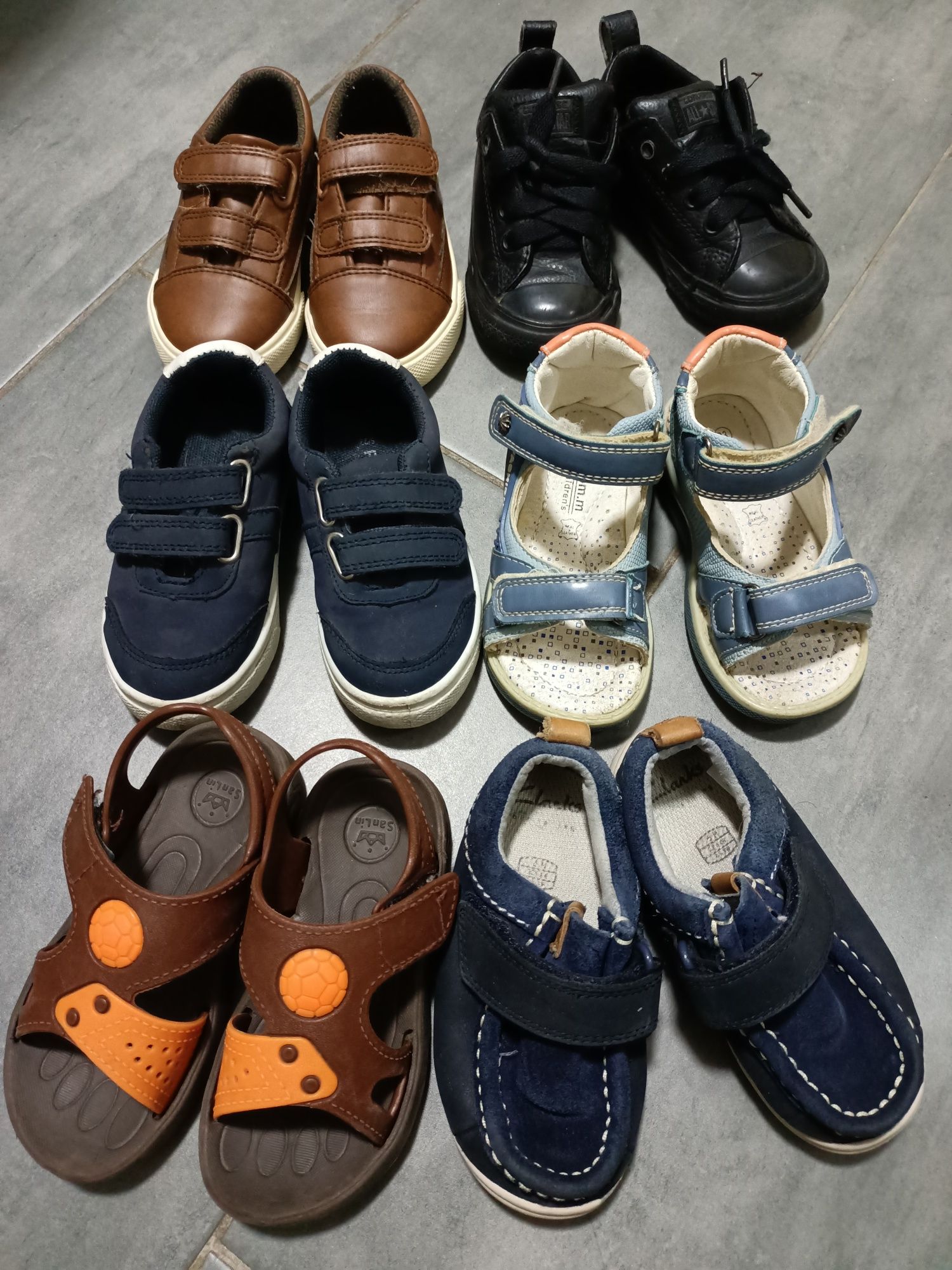 Продам дитяче взуття 22-23 розмір (кеди,кросівки,босоніжки,туфлі)