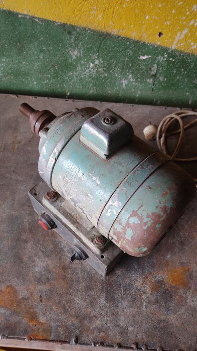 Точило електричне. Наждак 220В.електромотор.сверлильний станок