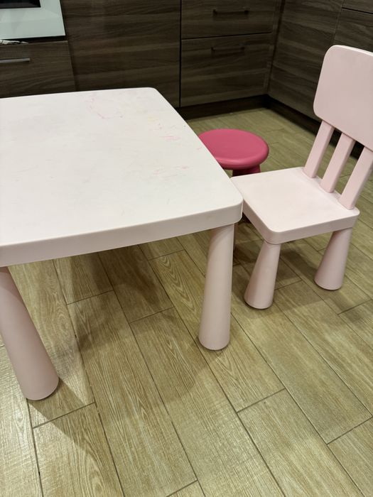 Стіл і два  стільці ikea mammut