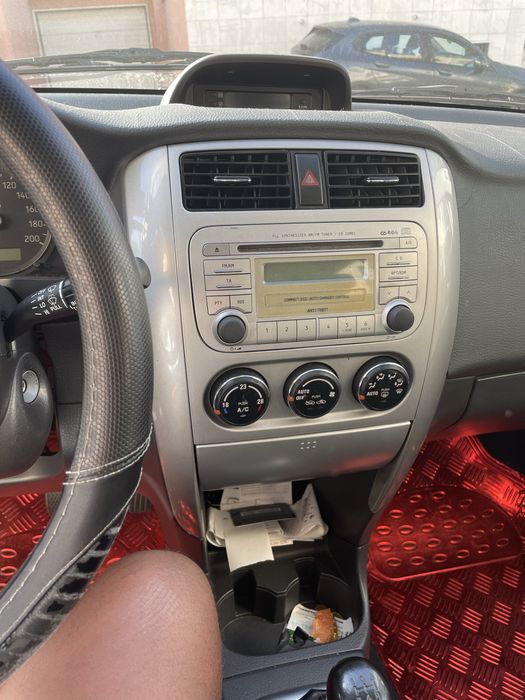 Suzuki de 2004 com pouca kilometragem