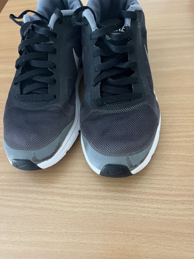 Ténis Nike air max sequent 37,5
