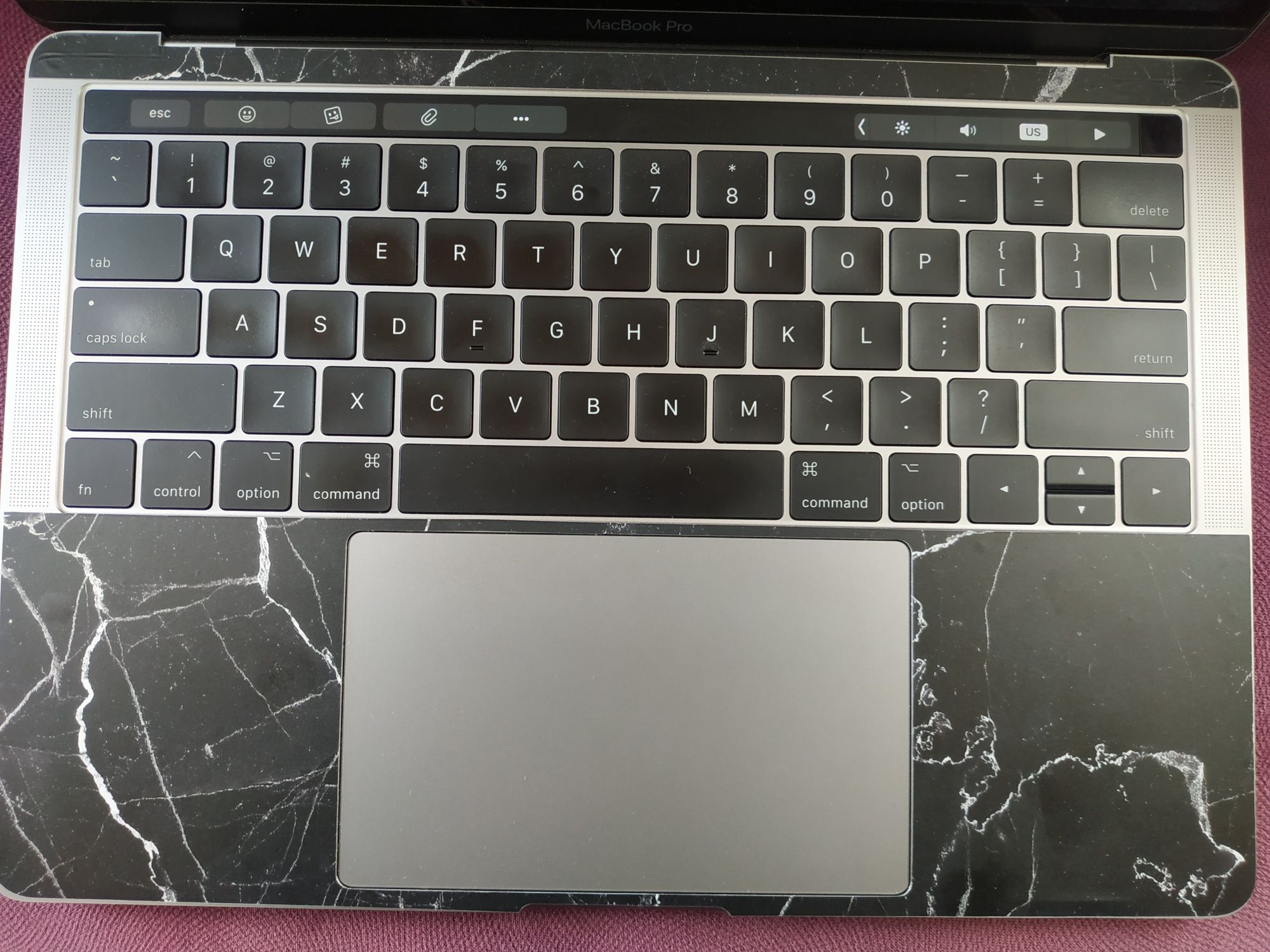 MacBook pro 13 touch bar 2017 i7 16|512