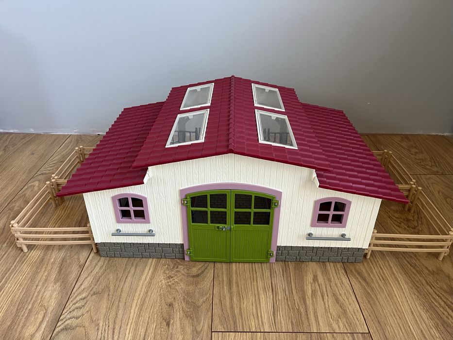Schleich 42344 stadnina jeździecka