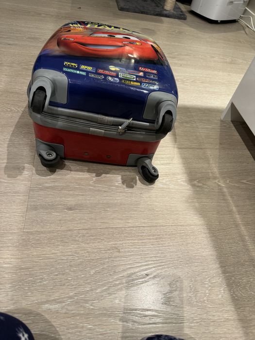 Чемодан дорожный Тачки дисней