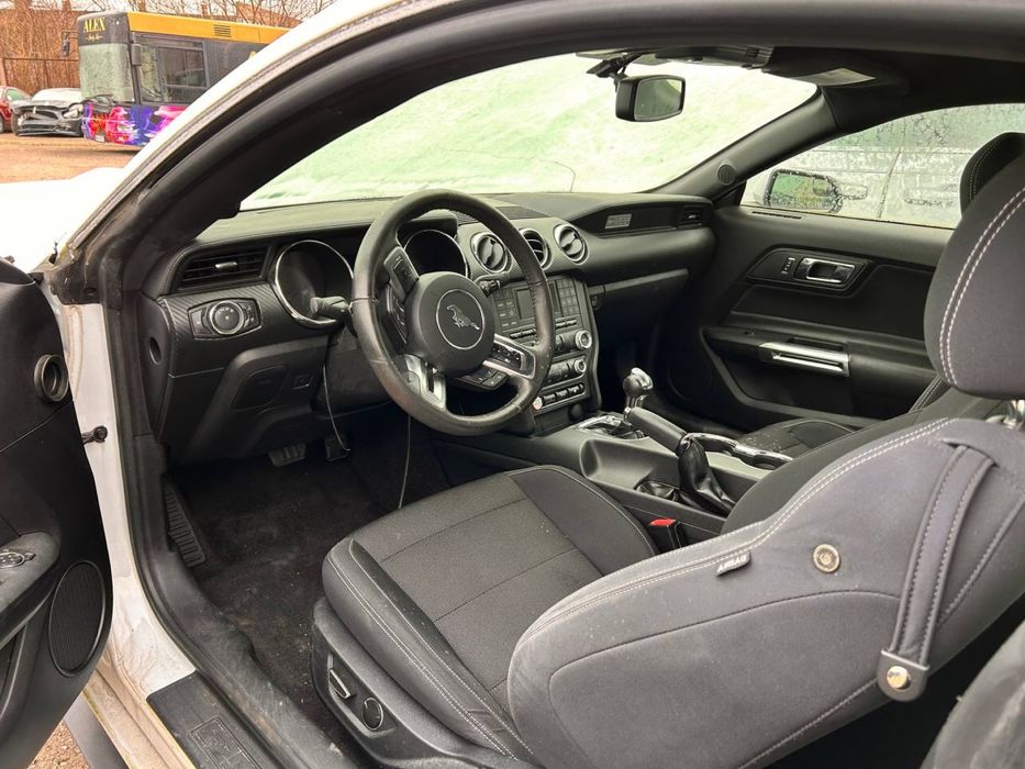 Разборка Ford Mustang 3,7 л. 2015 Форд Мустанг