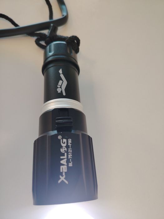 X-BOLOG BL75121-P90 – Lanterna Submarina de Alta Luminosidade para Ave