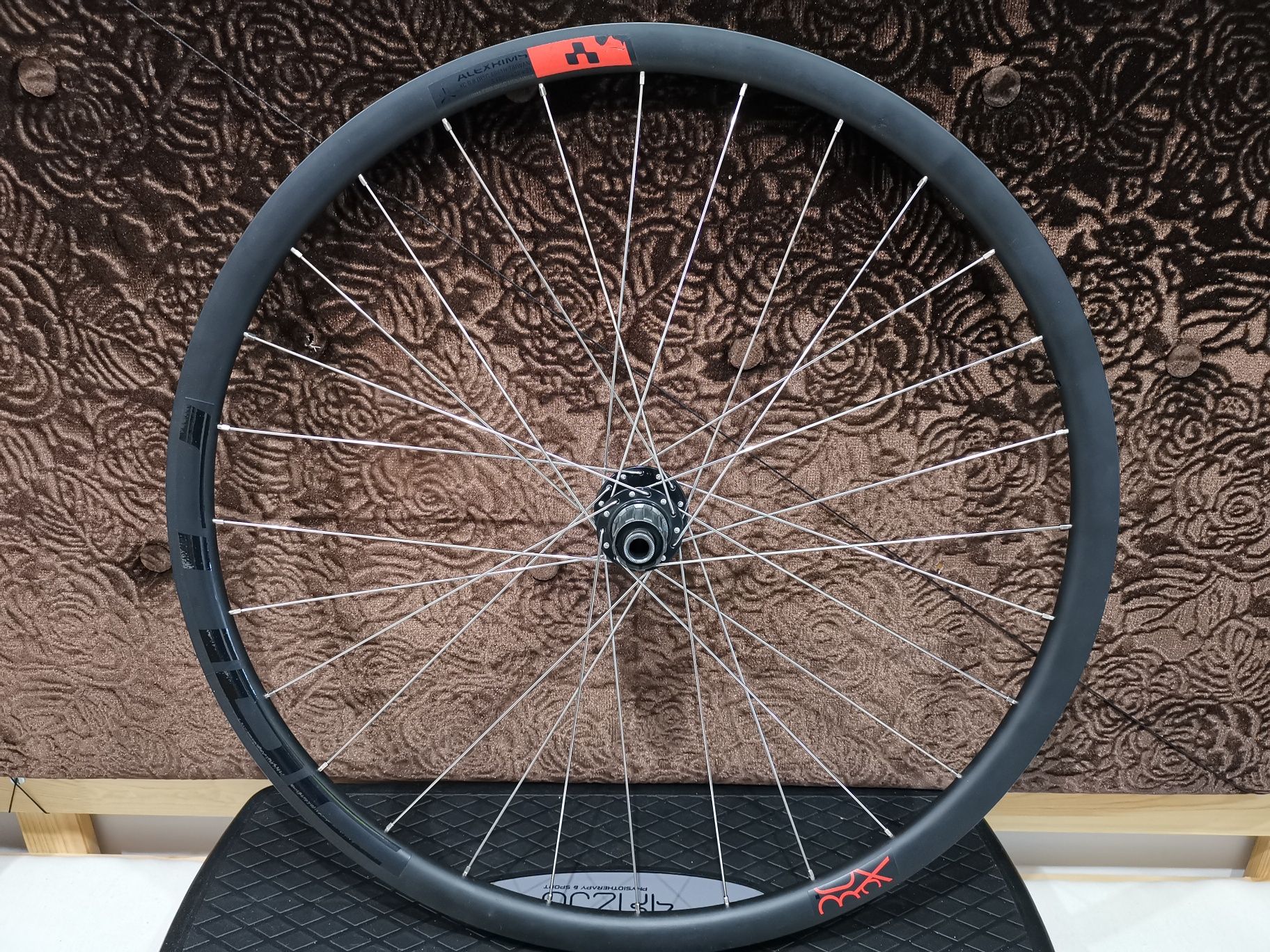 Koła CUBE XC08 ALEXRIMS szosa gravel 700c osie 12x100 i 12x142