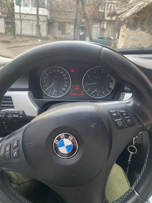 У продажу Bmw e 90  2.0 бензин