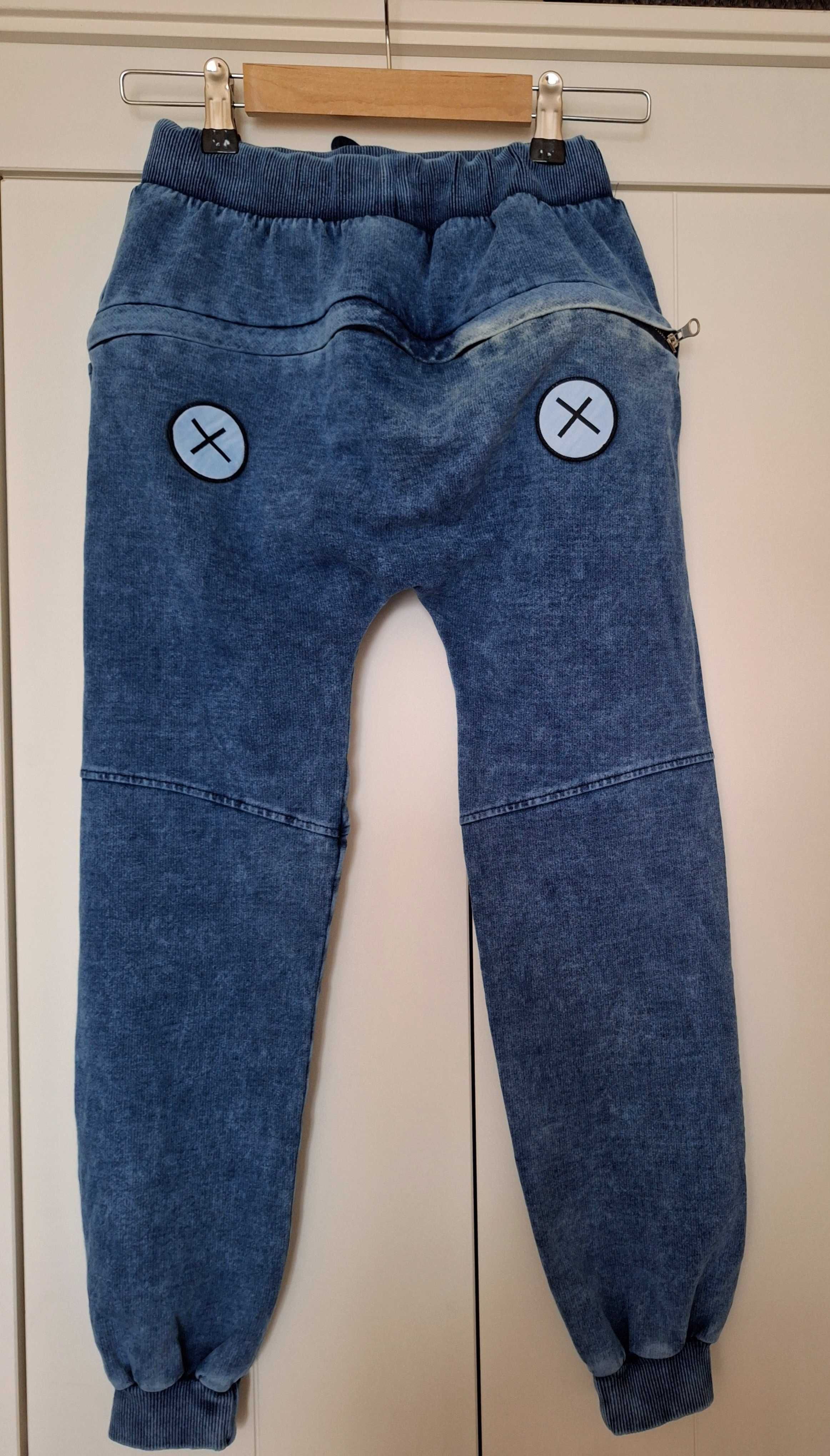 Zombie dash nowe spodnie dresowe uniseks Hungry One jeans r.146