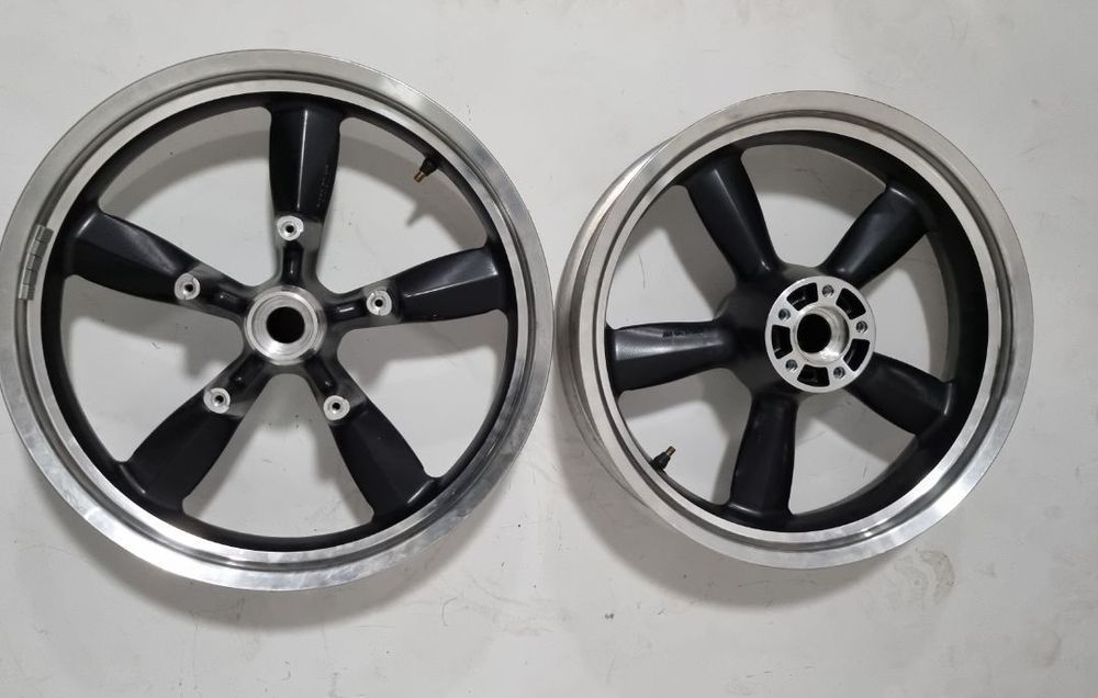 Harley Davidson FLD  Dyna Switchback felgi felga koła koło