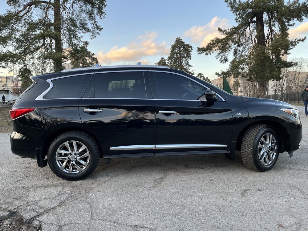 Продам Infiniti QX 60 2015