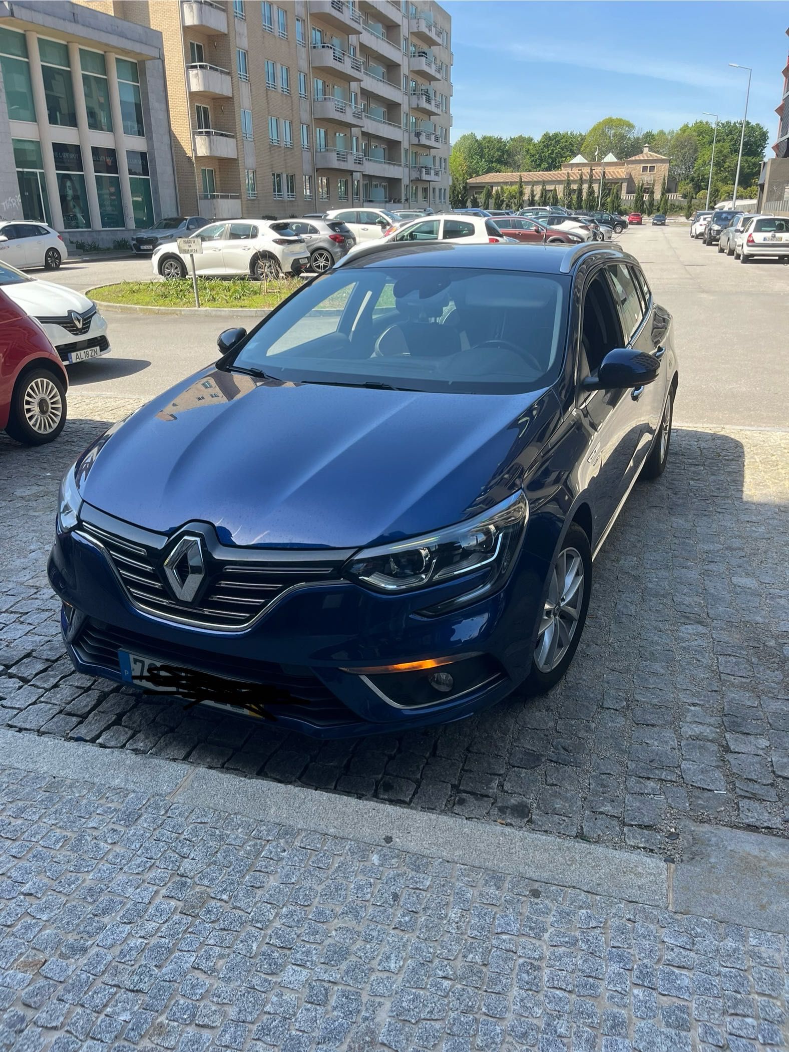 Renault Megane IV SP. INTENSE Azul