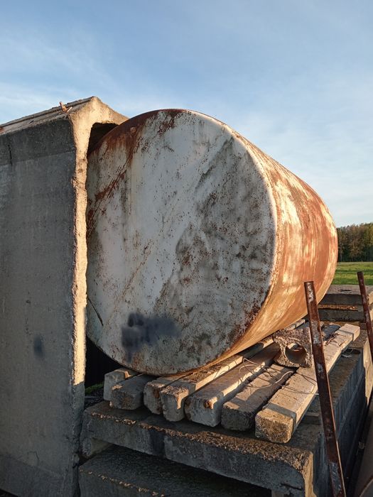 Продам бочку 5 кубів