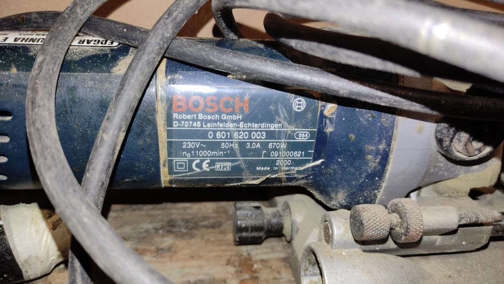 Fresadora - Lameladora Bosch 670W GFF 22A Profissional
