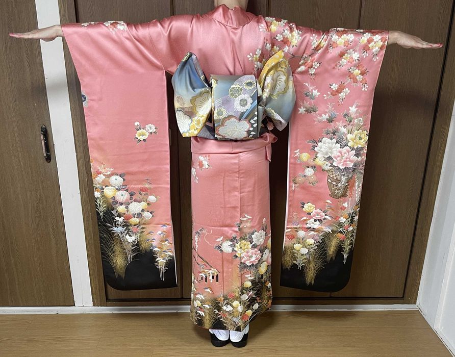 Japońskie kimono furisode + pas obi + sznur obijime + obiage