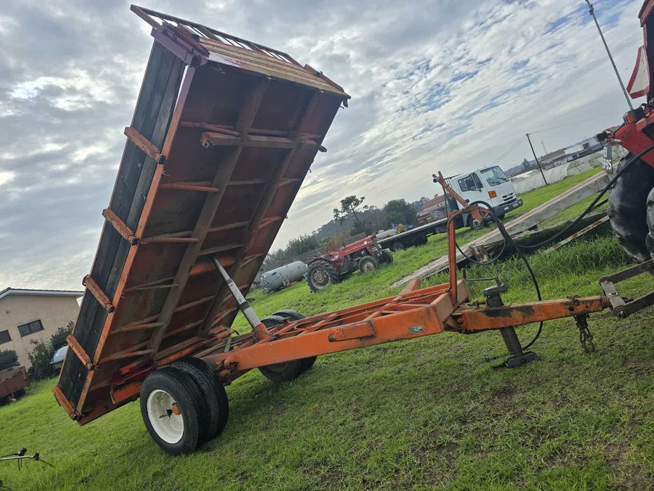 Reboque agricola GALUCHO Tribasculante 7500 kg - usado
