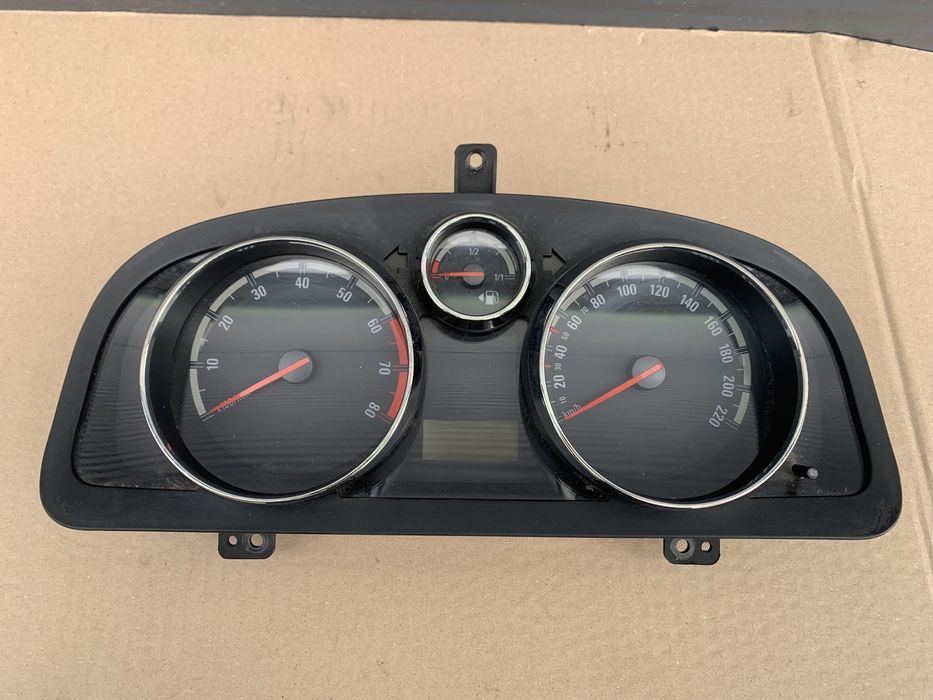 Opel Antara 2.4 16V licznik zegary EUROPA