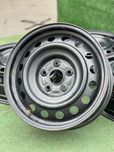 Диски стальные R16 5x114,3 Оригинал Тойота с датчиками давления шин