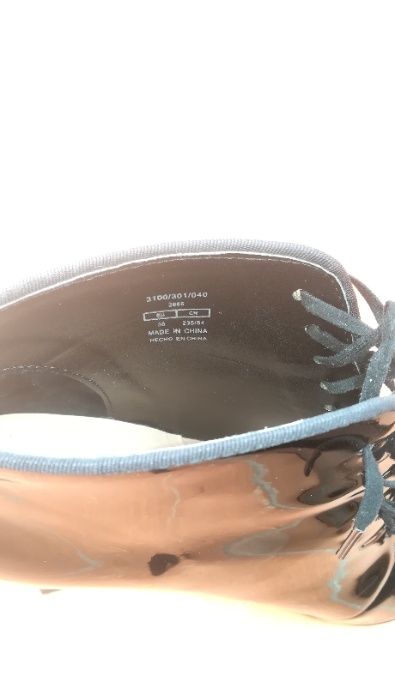 Calçado em bom estado