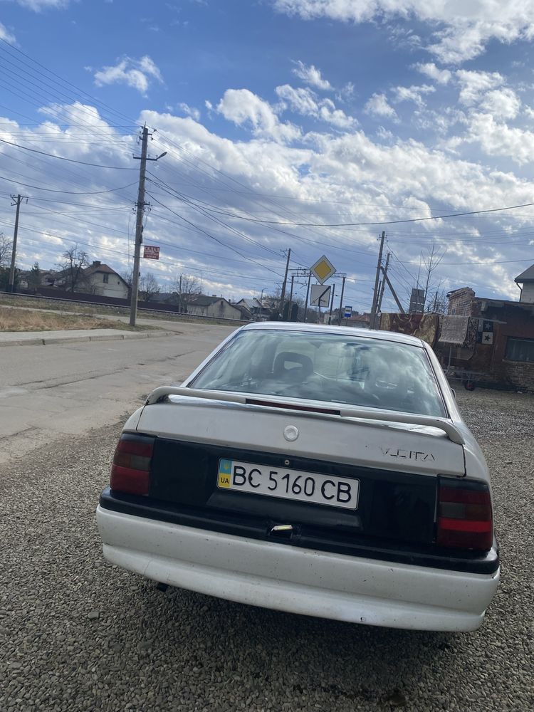 Продам  Вектру  А