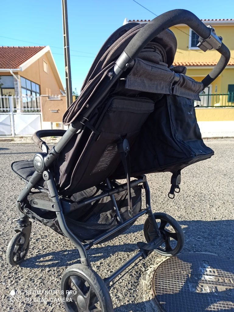 Carrinho passeio para gémeos