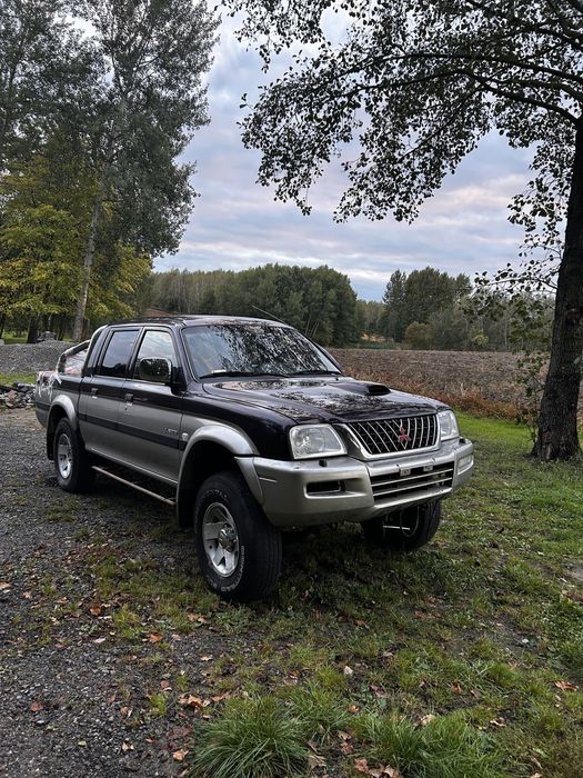 Mitsubishi L200 (pick up)