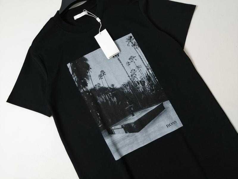 Брендовое платье-футболка с принтом Hugo Boss