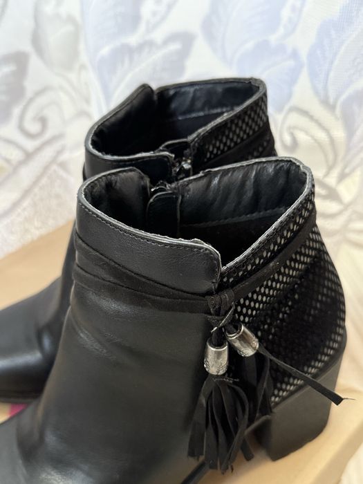 Buty czarne botki na słupku Jenny Fairy CCC r 38