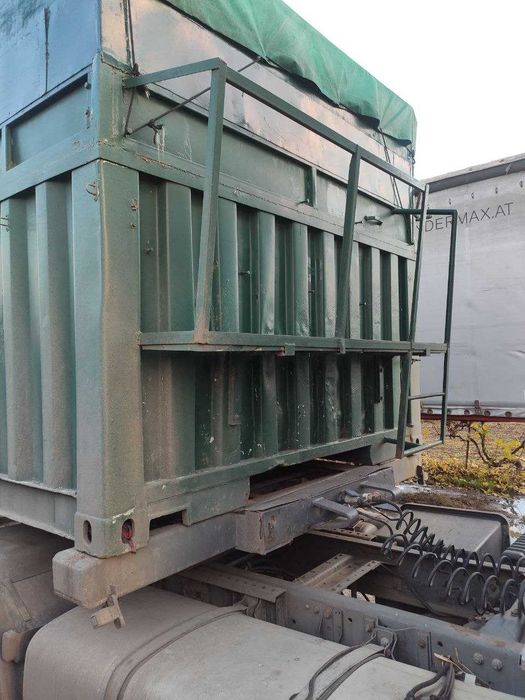 Напівпричеп зерновоз-контейнеровоз