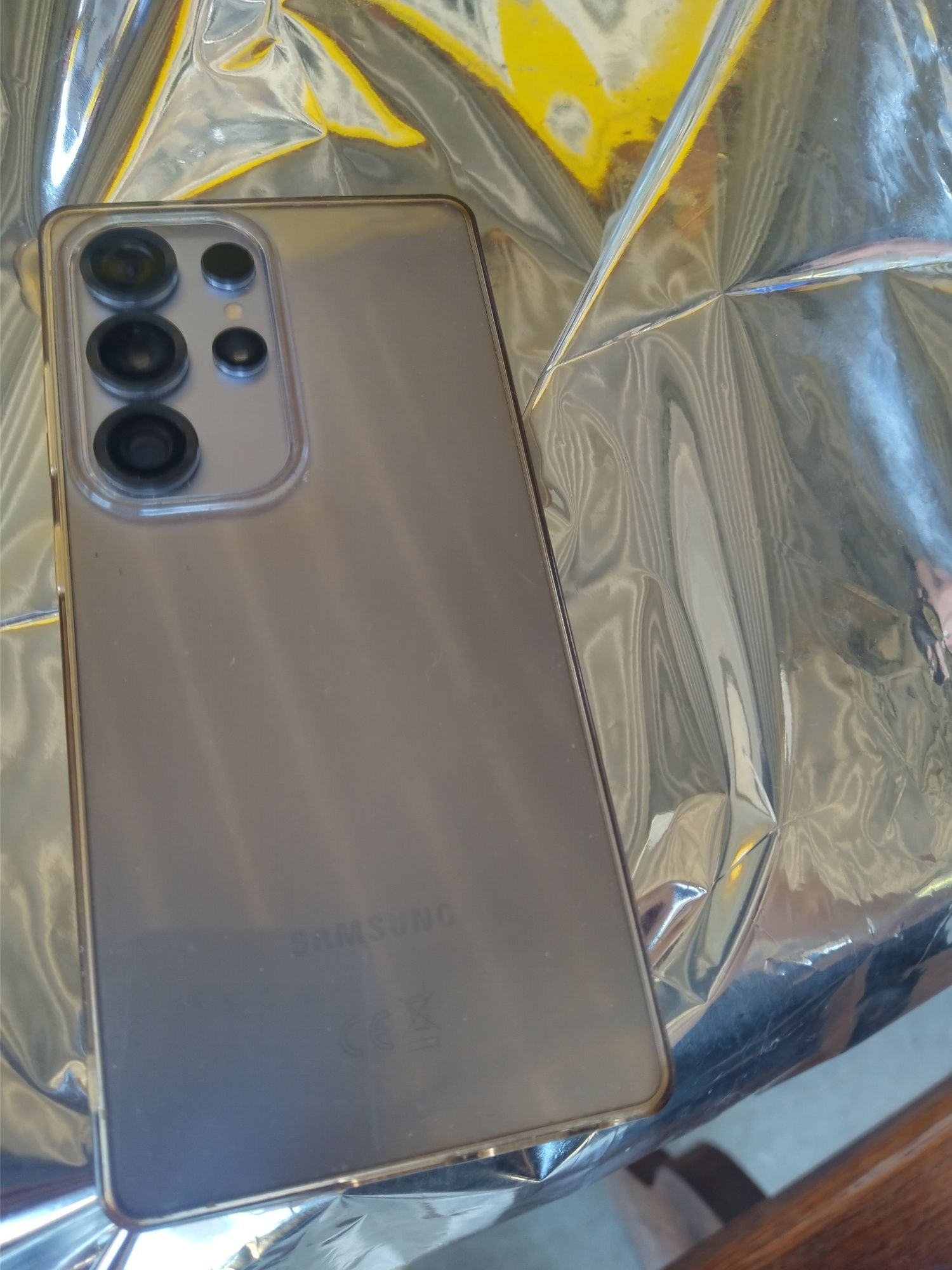 Samsung S25 Ultra 256GB + Fones