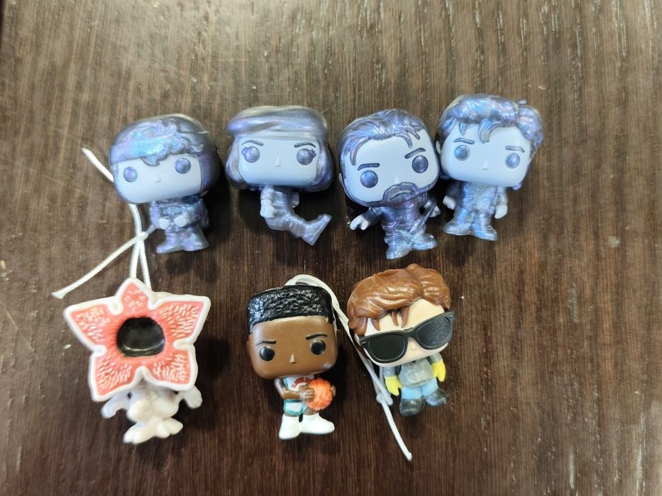 Brindes Stranger Things Kinder Joy - Troca