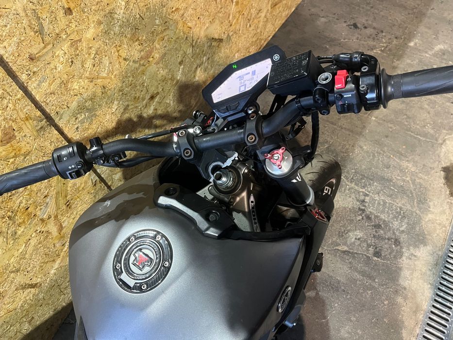 Peças ou Mota Yamaha MT09