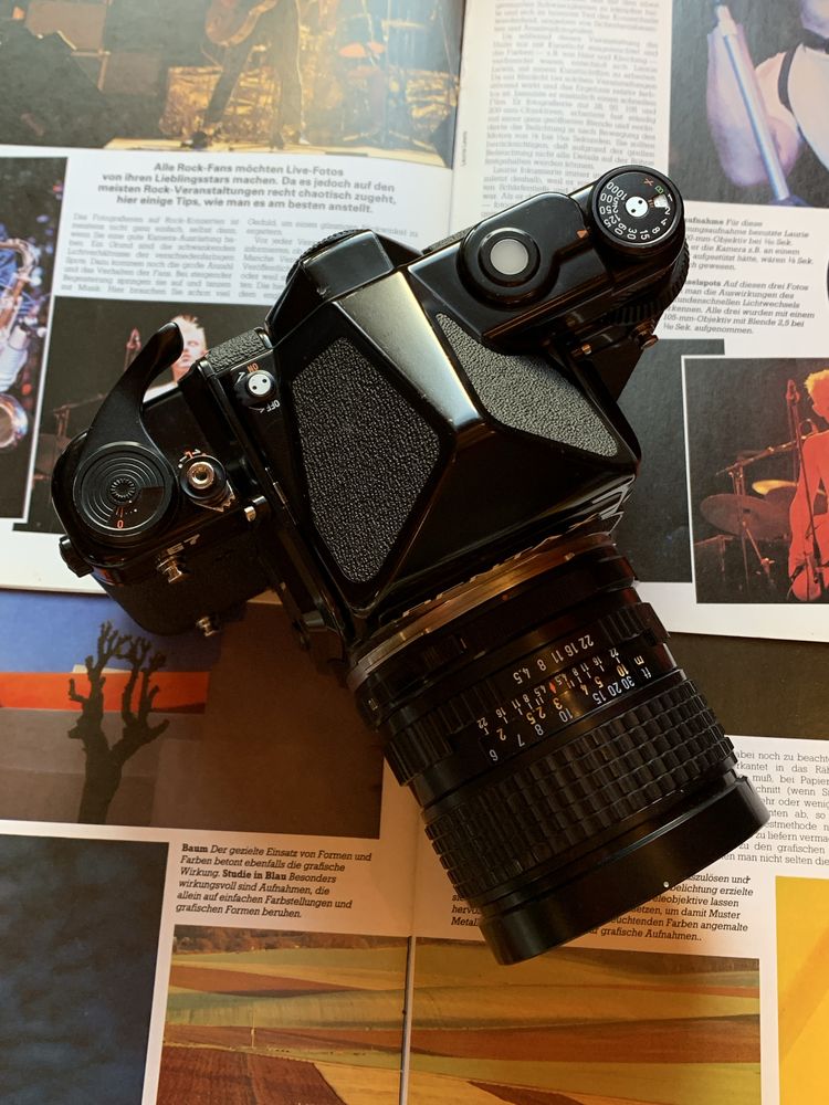 Pentax 67 із об’єктивом SMC Pentax 67 75mm f/4.5 ідеальний стан