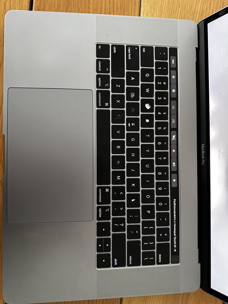 MacBook Pro 15 2018 Core i7 - ДЕШЕВО Дефект