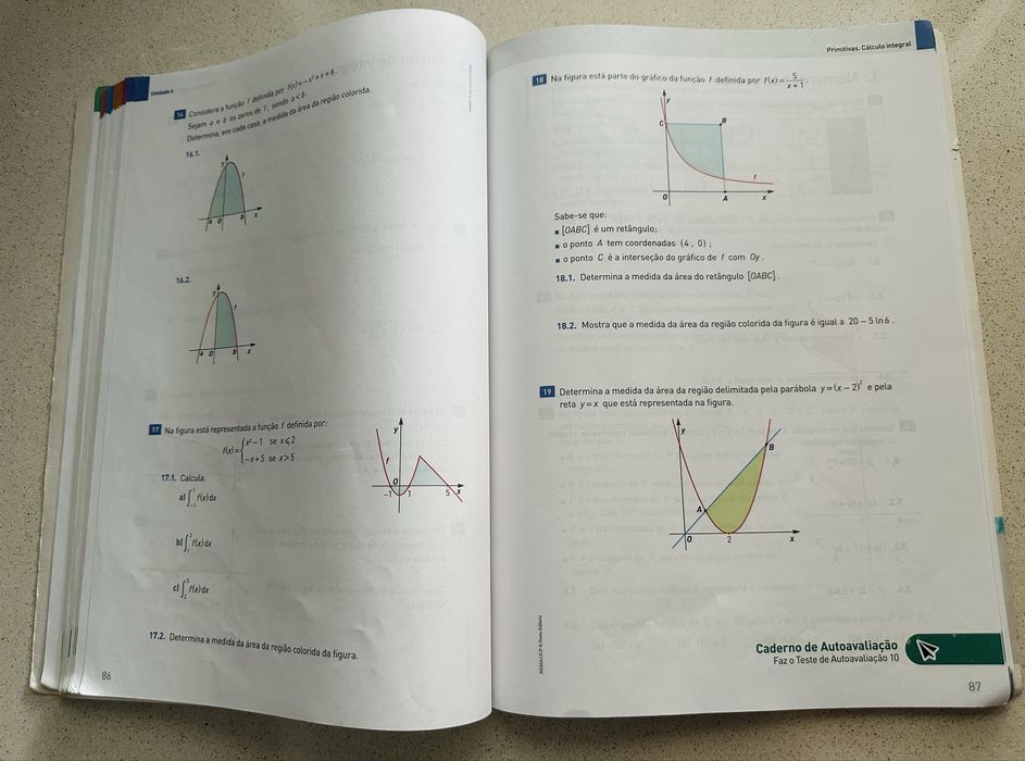 Caderno atividades Matemática A “NOVO ESPAÇO” 12.º ano